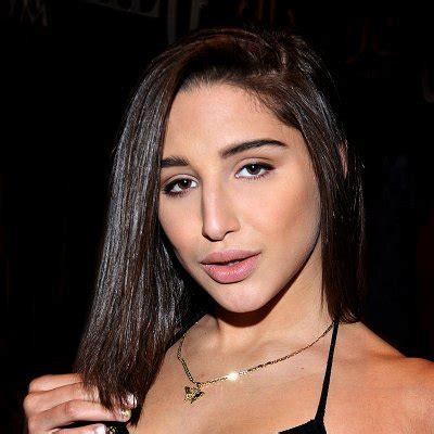 abella danger bukake|Abella Danger Bukkake Porn Videos 